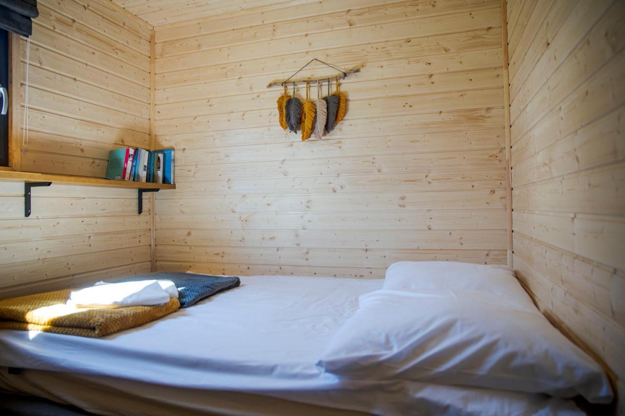 Westfalowachatka Domek Z Jacuzzi Sasino Buitenkant foto